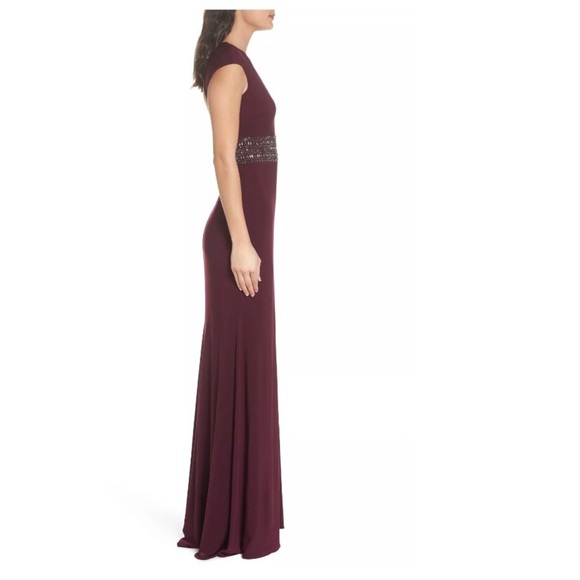 NWT Xscape Bead Embellished Cap Sleeve Gown‎ Wine Red [ SZ 2 ] - Picture 5 of 6